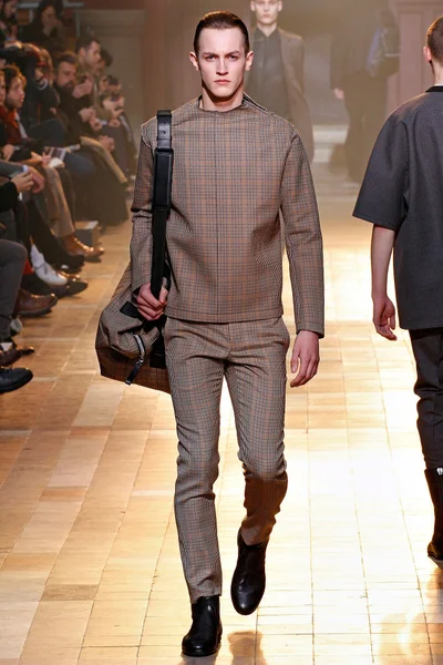 Look 20